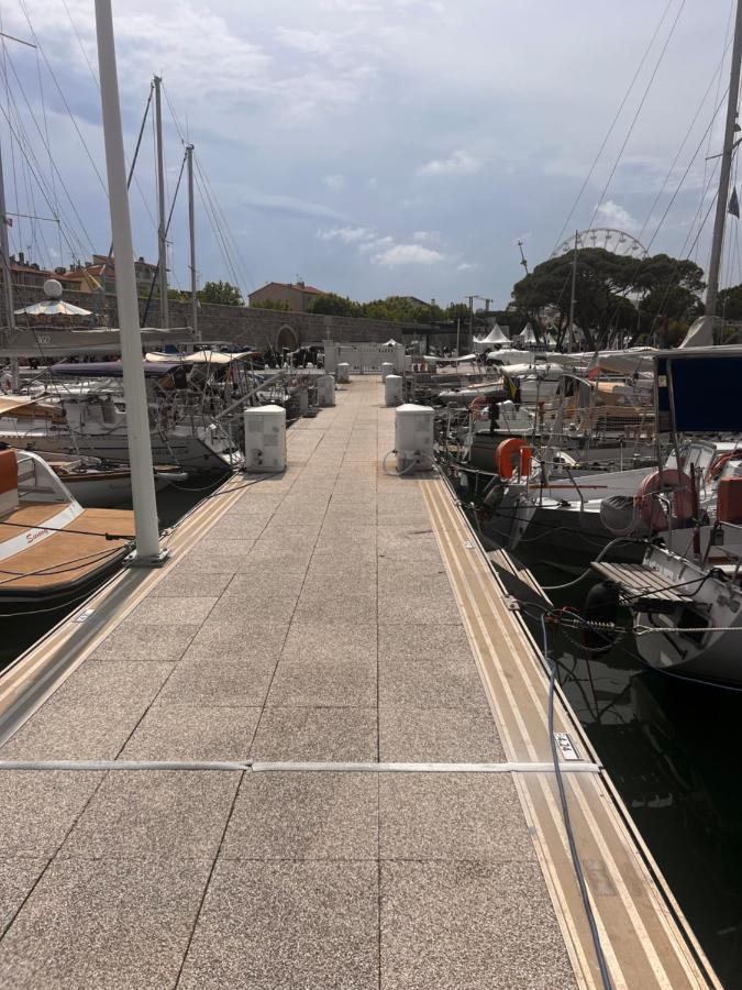 Location Antibes Exterior foto